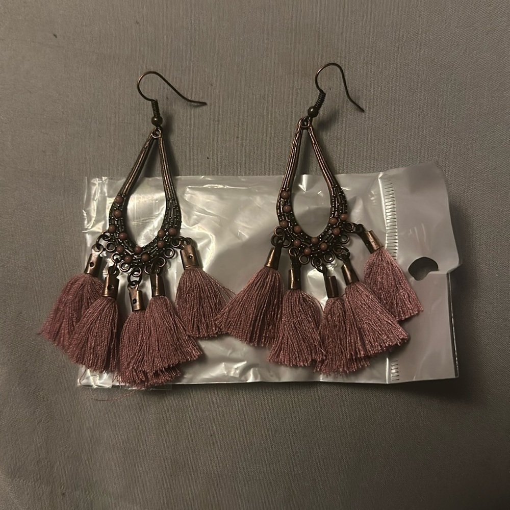 Dangle earrings